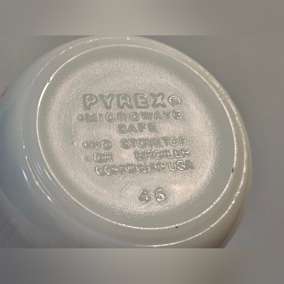 Vintage PYREX Old Town blue 5 piece set. Includes 4 mugs and 1 creamer - Picture 13 of 13